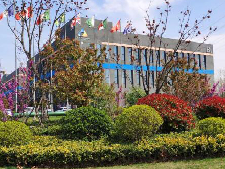 乐鱼体育平台网页版:凯驰工业吸尘器入驻上海电气临港生产基地